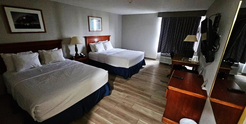 Days Inn & Suites by Wyndham - From Web (newer photo)